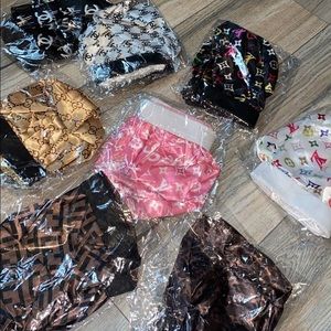 1st pic bonnets 2nd pic durags.      $10 each one